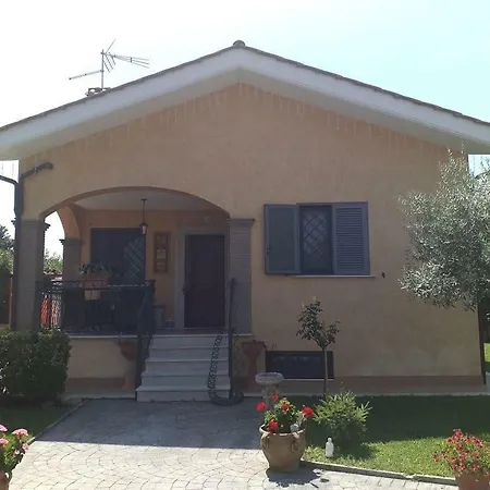 Il Bacio E La Nocciola Bed and Breakfast Labico Buitenkant foto